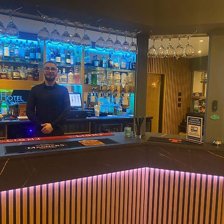 奥尼奇酒店 奥尼治 外观 照片